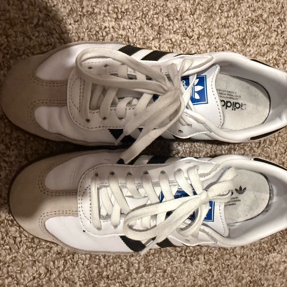 Adidas Sambas